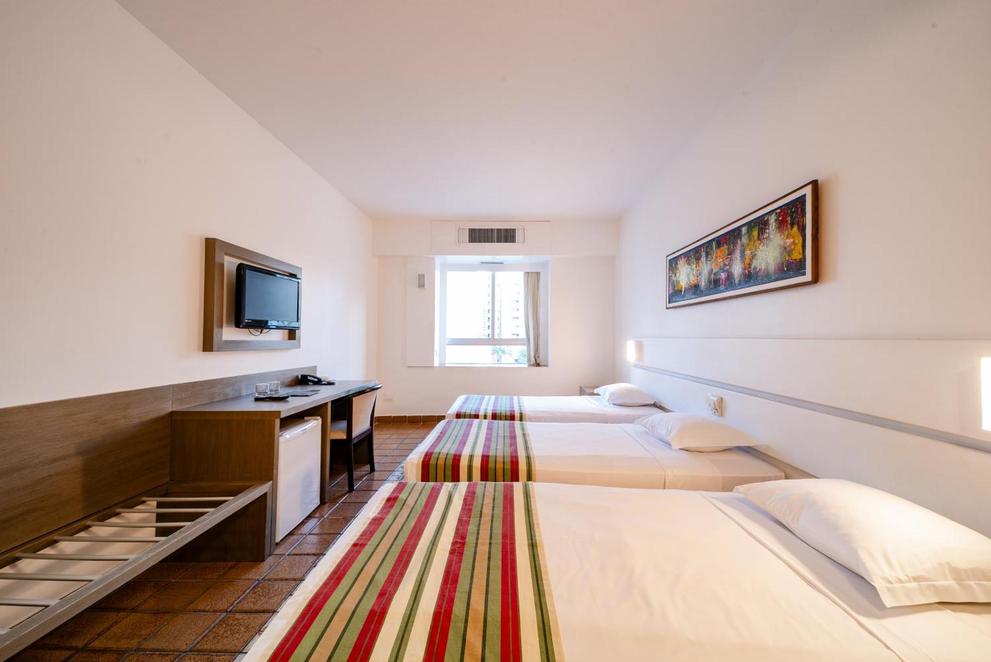 Hotel Oasis Imperial & 4*