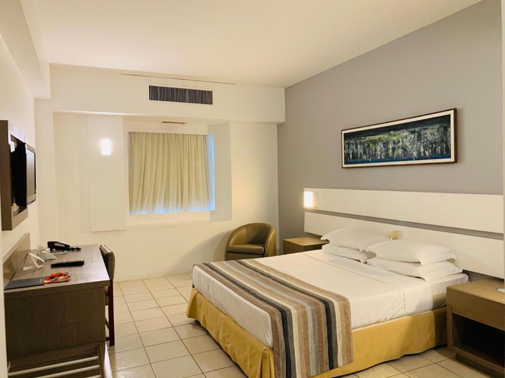Hotel Oasis Imperial &