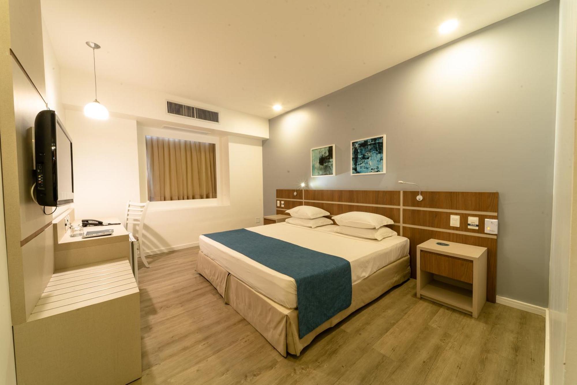 Oasis Imperial &