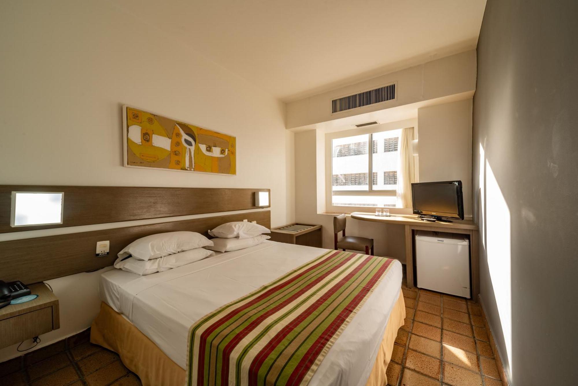 Oasis Imperial &